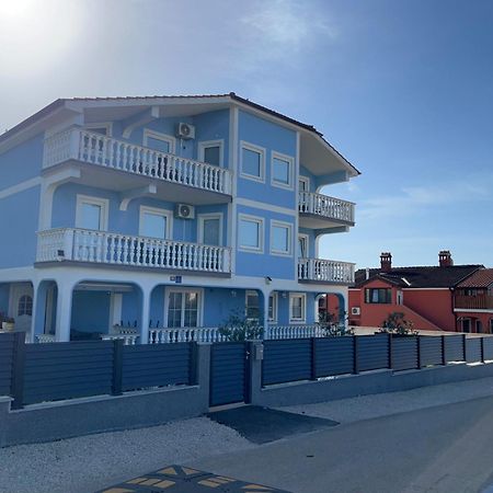 Apartments M&M Terzic Пореч Екстериор снимка
