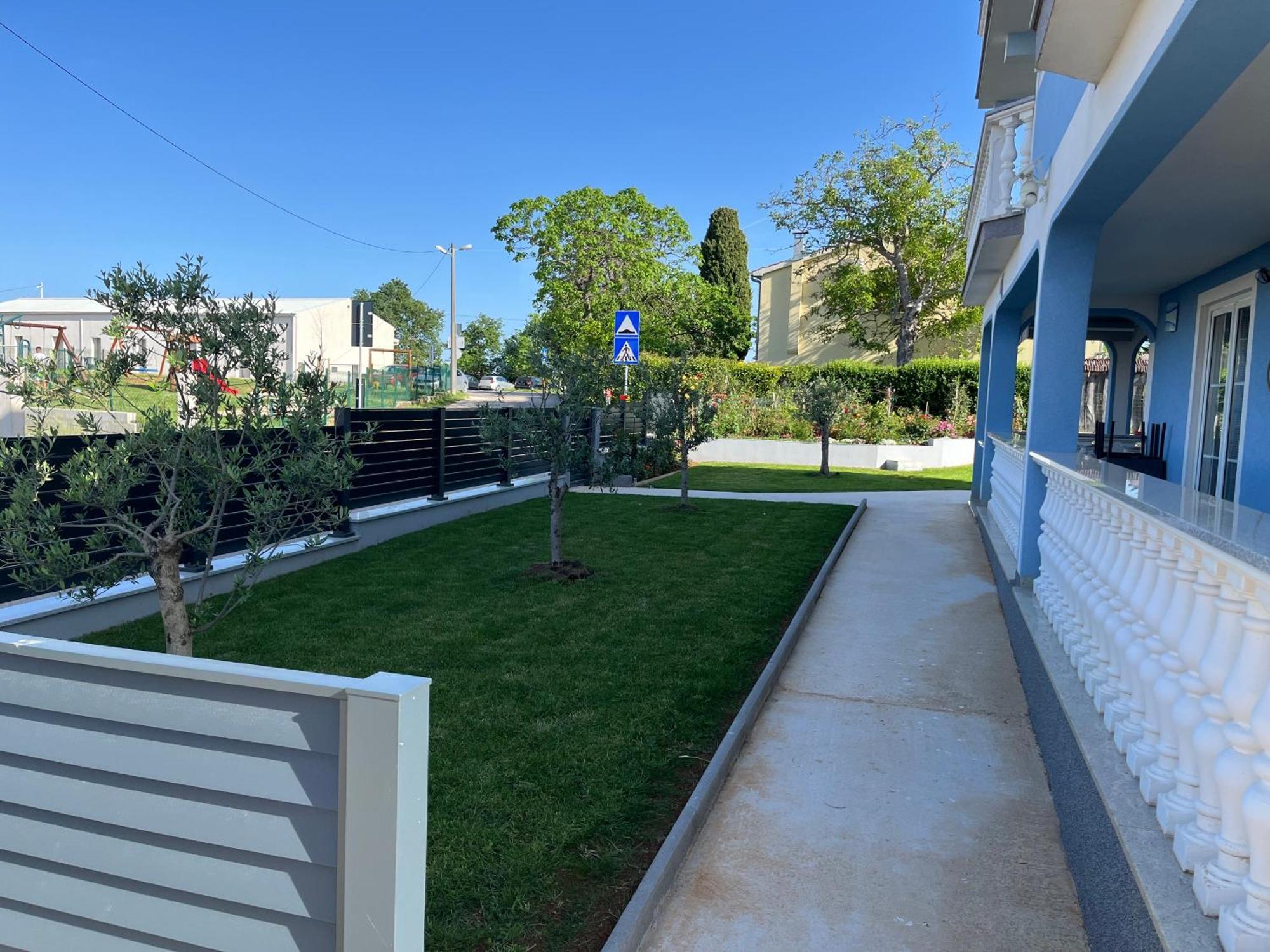 Apartments M&M Terzic Пореч Екстериор снимка