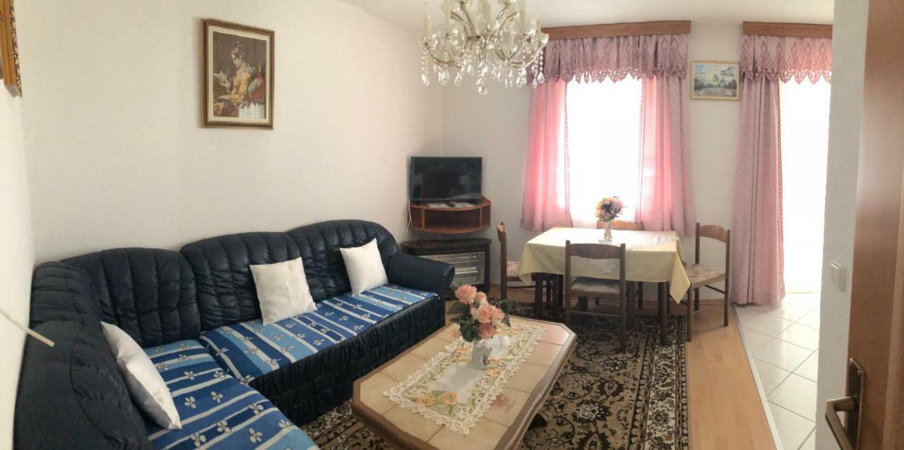 Apartments M&M Terzic Пореч Екстериор снимка
